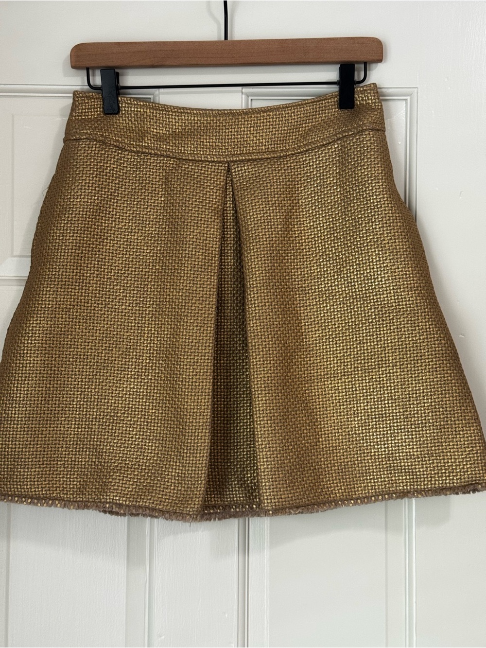 Banana Republic Gold Metallic Tweed Pleated Mini Skirt Size 4